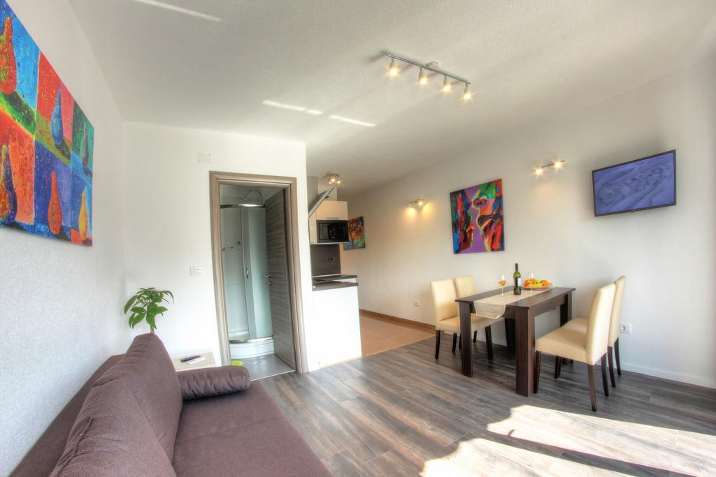 Apartments Nebuloza Rovinj Exterior photo